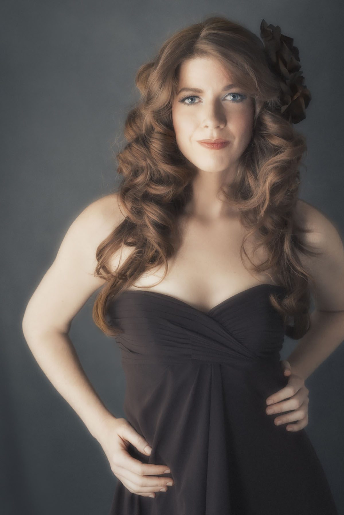 Mary Kent Photography is a Orlando FL portrait studio photographer who specializes in photography, headshots, branding, fashion, location, glamour, and  events.